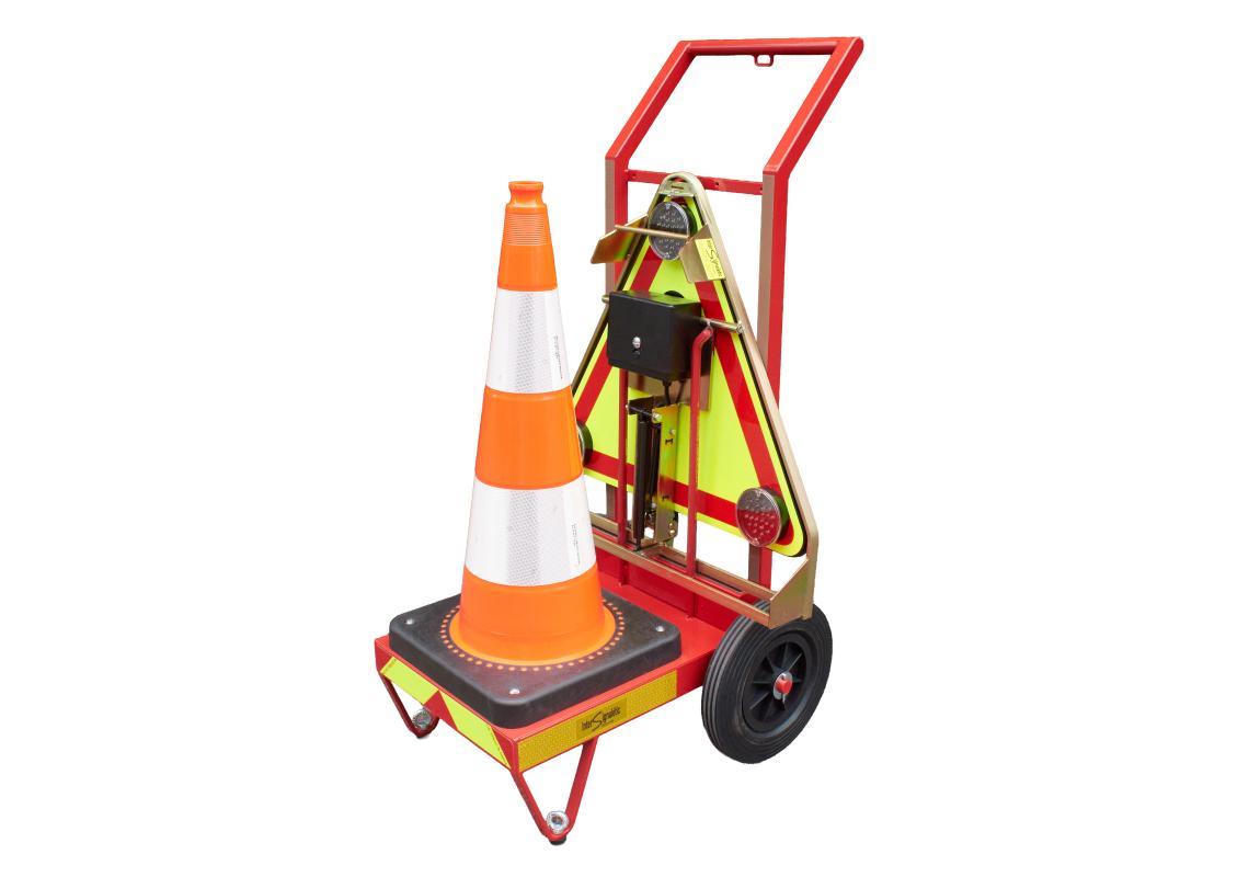 Carrello per il dispiegamento automatico di coni e triangoli di segnalazione Triflash